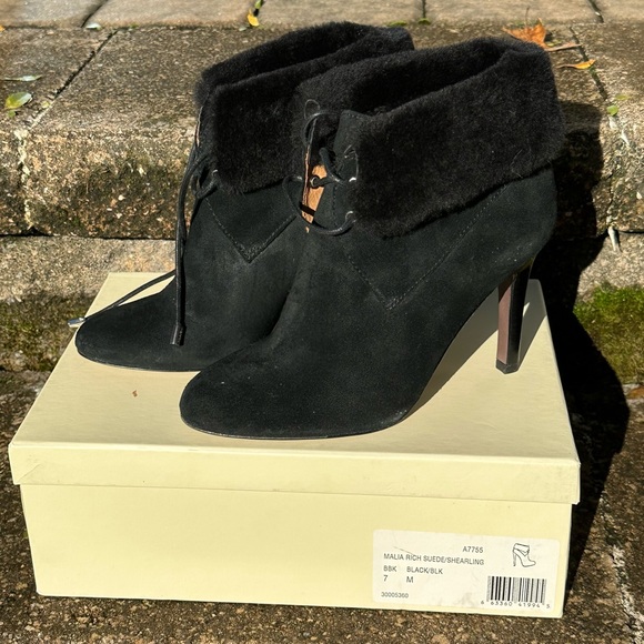 New in box Coach Malia Suede Shearling High Heeled Booties - Picture 7 of 7